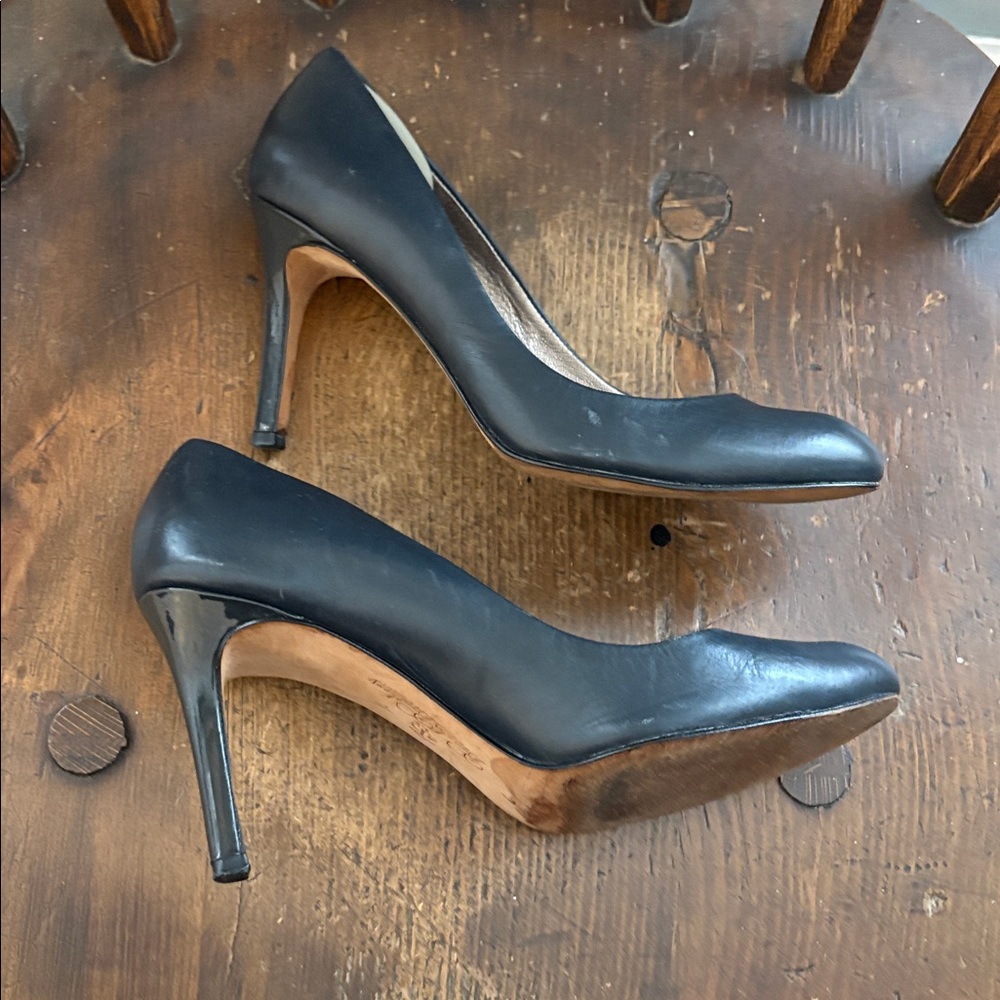 Brooks Brothers Navy 3” heels - Picture 8 of 10